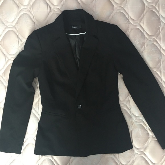 Reitmans Black Blazer - Picture 2 of 5